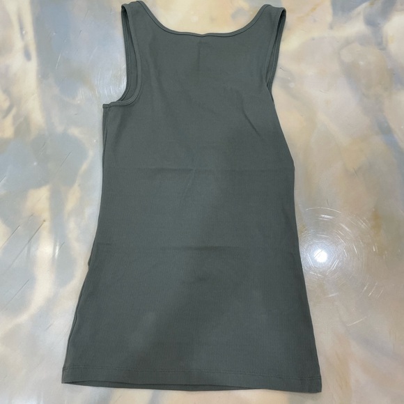 Olive ribbed knit tank top - Picture 2 of 3